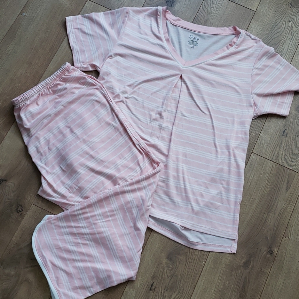 Flora Womens Pajamas - Size M